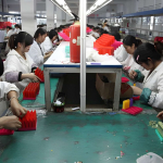 Cina, il manifatturiero si ferma a maggio: PMI a quota 50, economia in bilico tra crescita debole e stagnazione